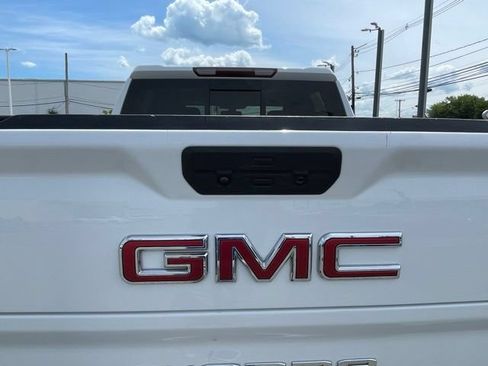 Used 2020 GMC Sierra 1500 SLT w/ SLT Premium Package AWD/4WD image 3