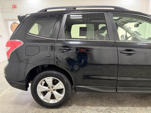 Used 2014 Subaru Forester 2.5i Limited AWD/4WD image 9
