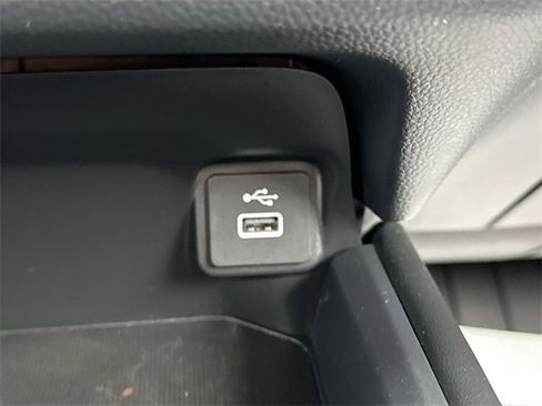 Used 2025 Honda HR-V Sport image 35