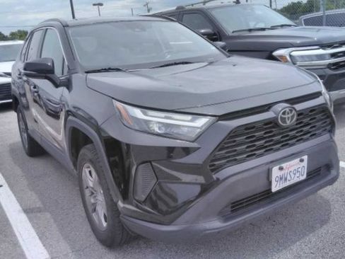 Used 2024 Toyota RAV4 XLE FWD image 10