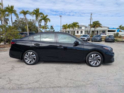 Used 2023 Subaru Legacy Limited AWD/4WD image 3