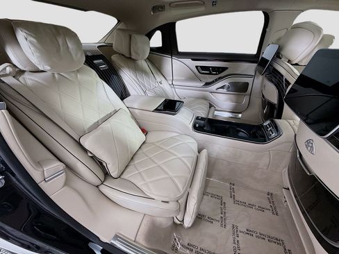 Used 2023 Mercedes-Benz Maybach S 680 4MATIC image 30