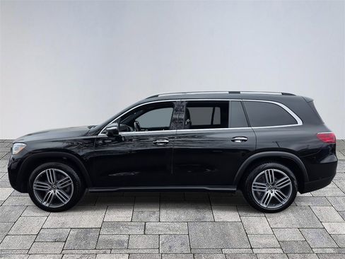 Used 2025 Mercedes-Benz GLS 450 4MATIC image 4