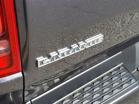 Used 2022 RAM 1500 Laramie w/ Laramie Southwest Edition image 9