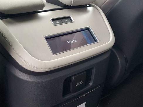 New 2025 Lincoln Navigator Reserve image 29