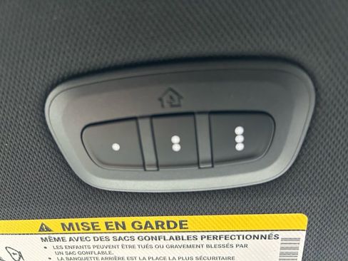 New 2026 Chrysler Pacifica Select w/ S Appearance Package image 29