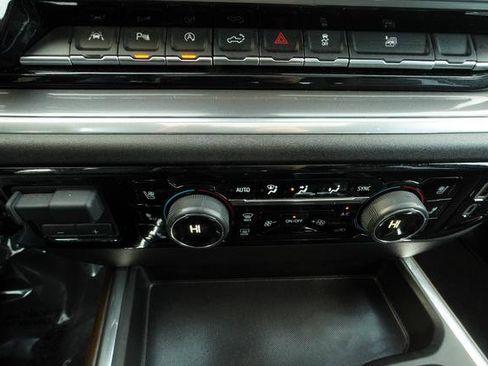 Used 2024 Chevrolet Silverado 1500 High Country w/ Midnight Edition image 22