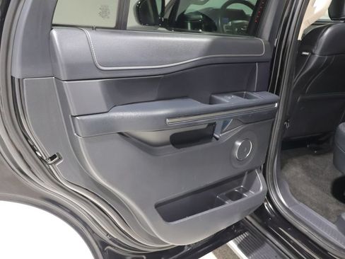 Used 2023 Ford Expedition XLT AWD/4WD image 26