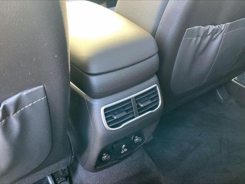 Used 2023 Hyundai Santa Fe Limited image 40