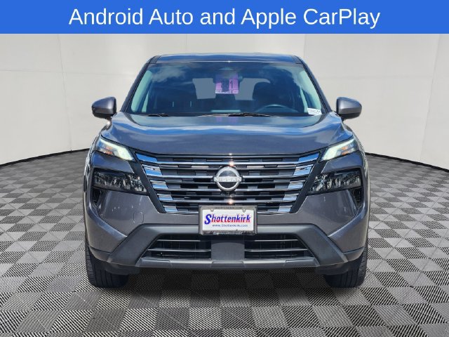 Used 2025 Nissan Rogue SV FWD image 2