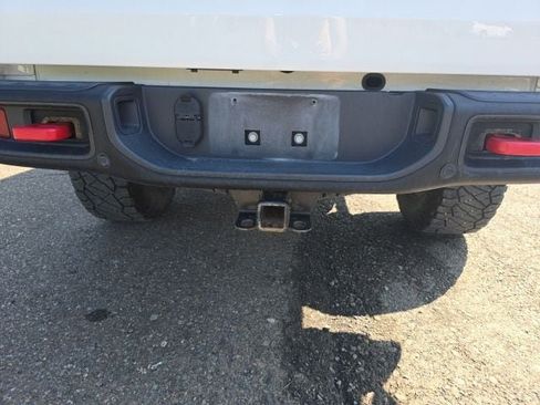Used 2023 Jeep Gladiator Rubicon w/ Cold Weather Group AWD/4WD image 24