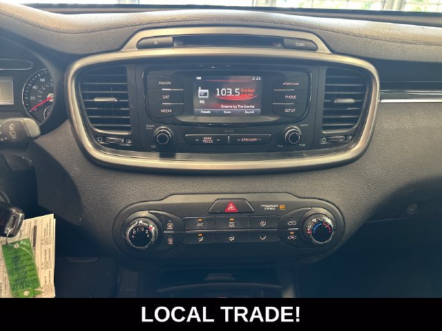 Used 2016 Kia Sorento LX AWD/4WD image 3