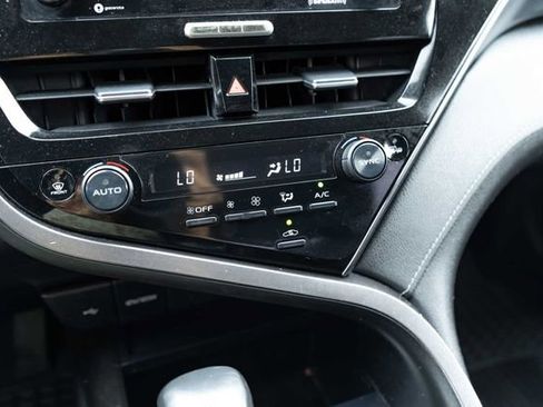 Used 2023 Toyota Camry SE w/ Convenience Package image 16