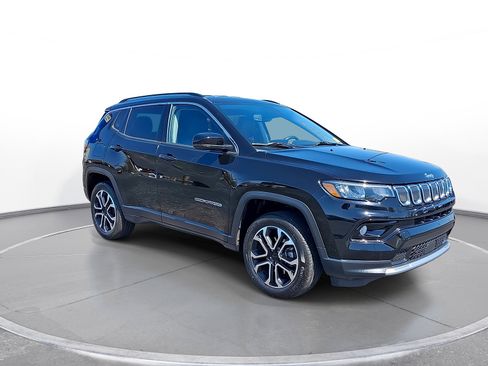 Used 2022 Jeep Compass Limited AWD/4WD image 2