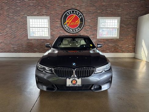 Used 2022 BMW 330i xDrive Sedan w/ Driving Assistance Package image 12