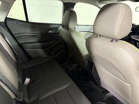 Used 2025 Chevrolet Trax ACTIV w/ Driver Confidence Package image 20