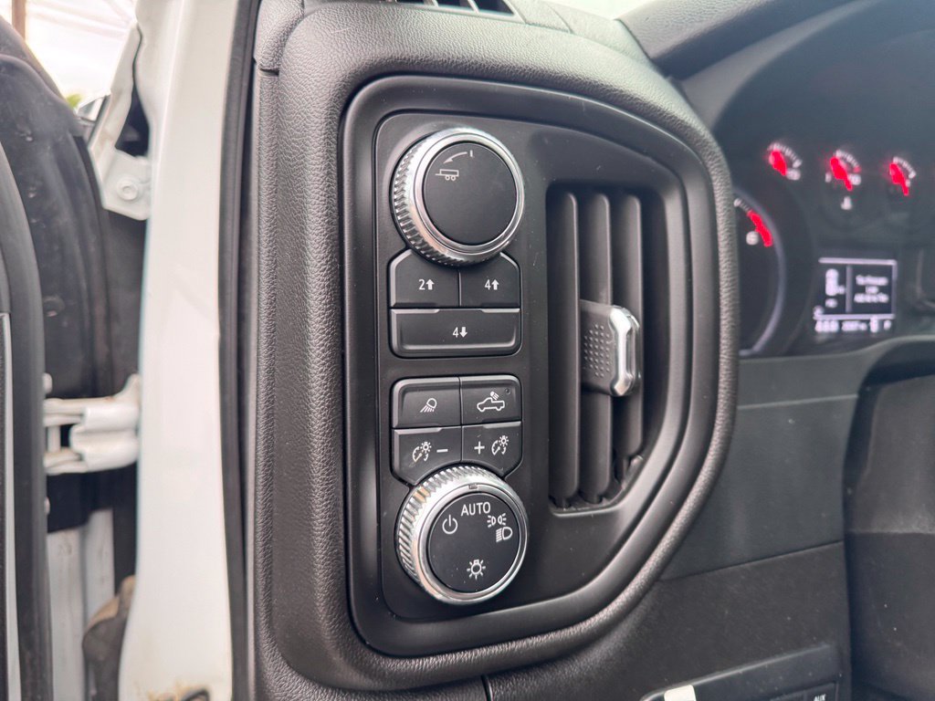 Used 2024 GMC Sierra 3500 Pro w/ Convenience Package AWD/4WD image 11