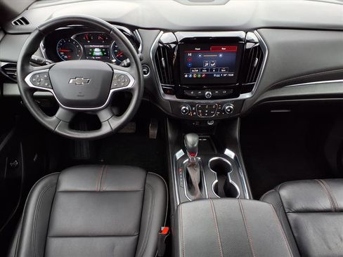 Used 2023 Chevrolet Traverse RS image 12