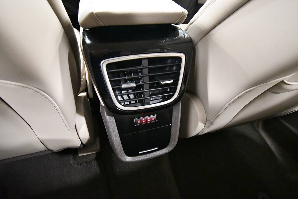 Used 2022 Lincoln Nautilus Reserve w/ Equipment Group 201A AWD/4WD image 16