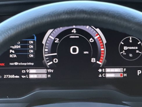 Used 2025 Toyota Tundra Platinum AWD/4WD image 17