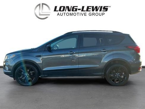 Used 2019 Ford Escape SE image 2