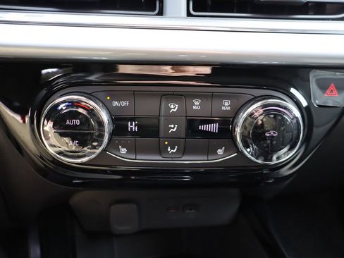 New 2026 Chevrolet Trax LT w/ Driver Confidence Package image 18