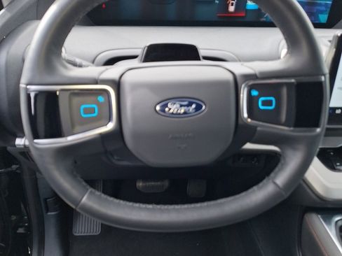 Used 2025 Ford Expedition Max Active image 10