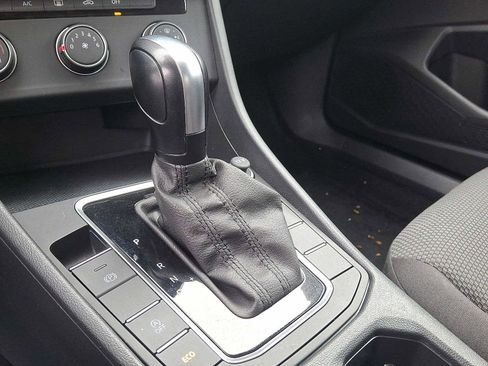 Used 2019 Volkswagen Jetta S w/ Driver Assistance Package image 12