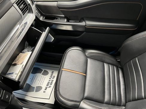 Used 2024 Ford F350 Platinum image 41