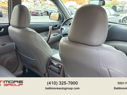 Used 2013 Toyota Highlander Limited image 20