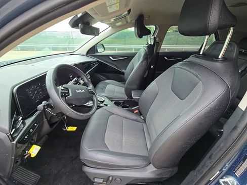 Used 2023 Kia Niro Wind FWD image 6