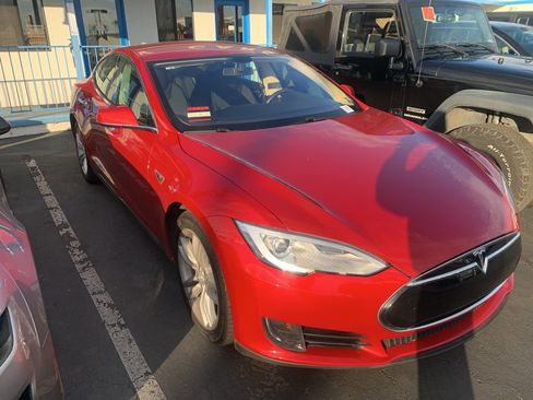 Used 2013 Tesla Model S image 4
