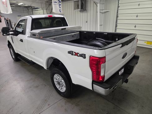 Used 2019 Ford F250 XLT AWD/4WD image 5