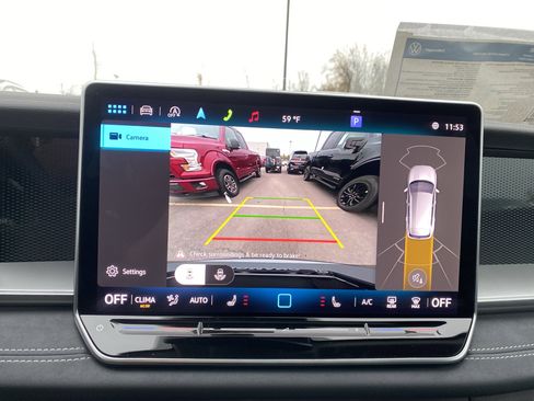 New 2025 Volkswagen Tiguan SE image 20