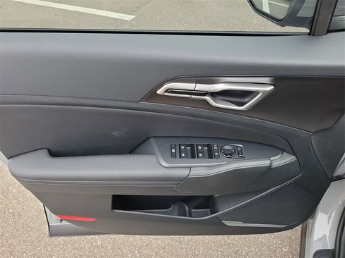 New 2026 Kia Sportage EX image 21