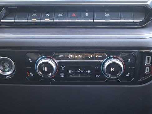 Certified 2024 GMC Sierra 1500 SLT image 17