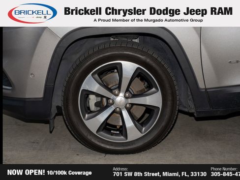 Used 2019 Jeep Cherokee Limited w/ Luxury Group image 39