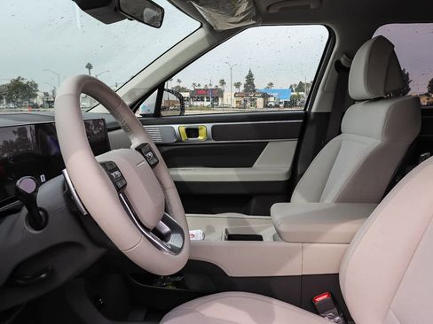 New 2026 Hyundai Santa Fe SE FWD image 25
