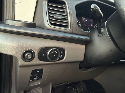 Used 2024 Ford Transit 350 XLT image 35