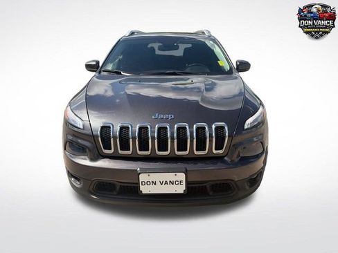 Used 2015 Jeep Cherokee Latitude AWD/4WD image 8