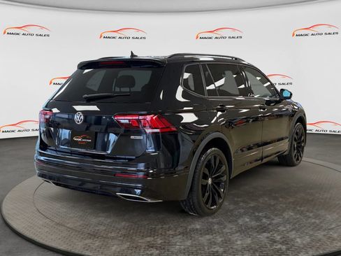 Used 2021 Volkswagen Tiguan SE R-Line AWD/4WD image 10