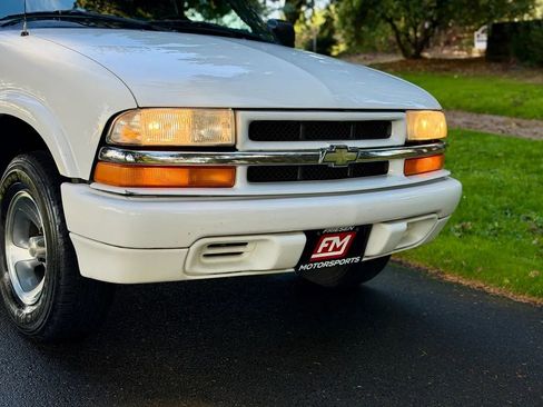 Used 2004 Chevrolet Blazer LS w/ Preferred Equipment Group image 39