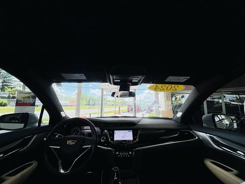 Used 2024 Cadillac XT6 Sport AWD/4WD image 47