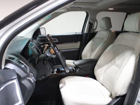 Used 2016 Ford Explorer Platinum AWD/4WD image 20