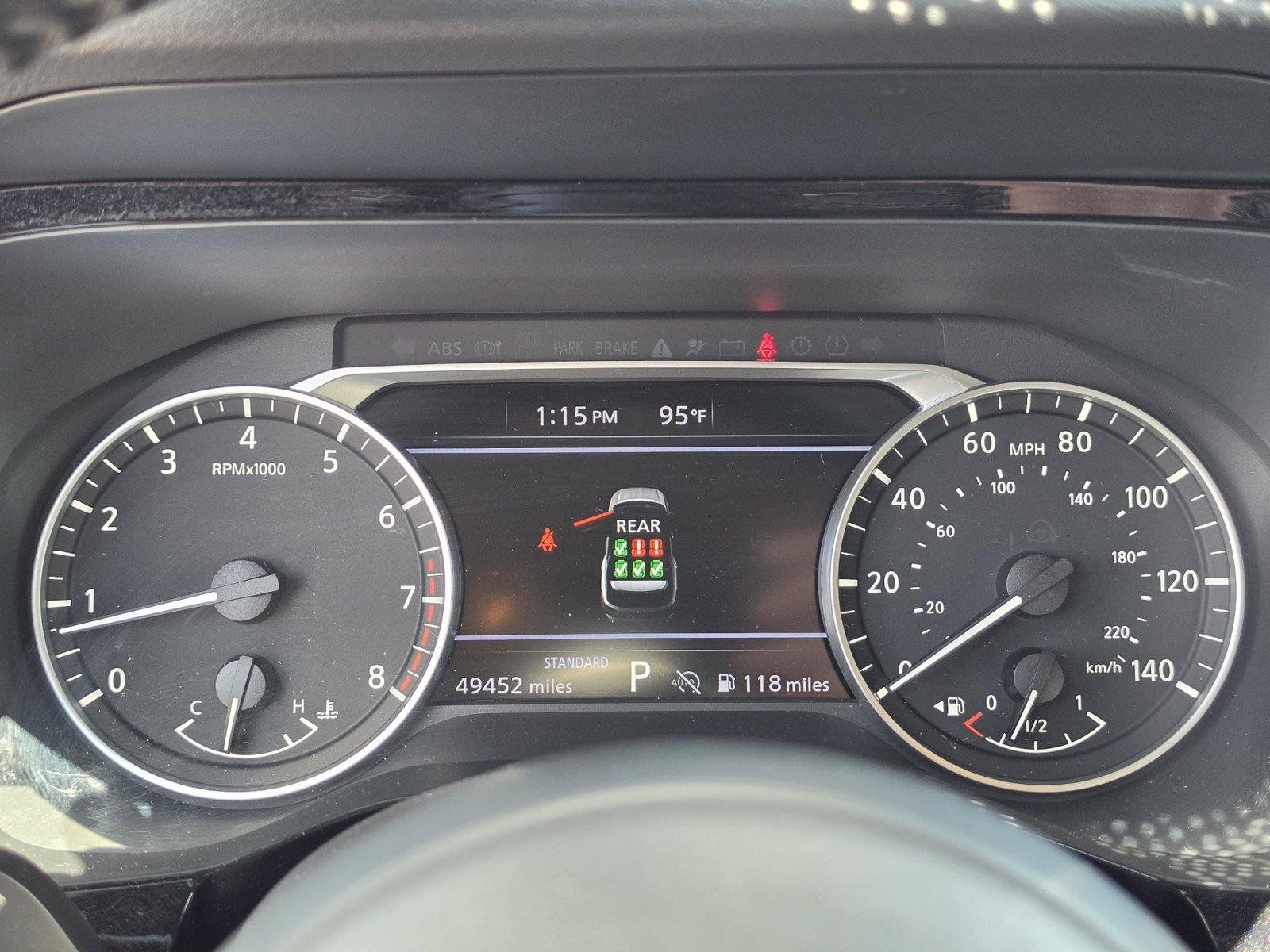 Used 2025 Nissan Pathfinder SV FWD image 12