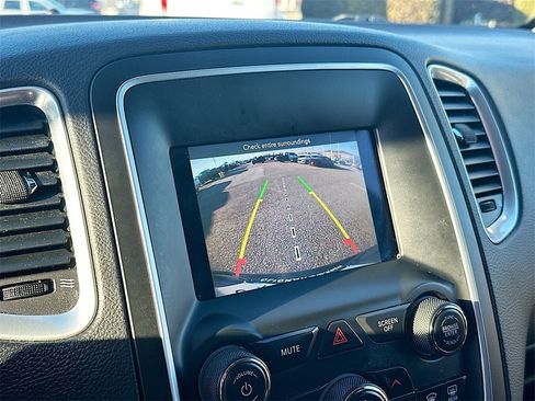 Used 2019 Dodge Durango SXT w/ 3rd Row Seating Group image 23