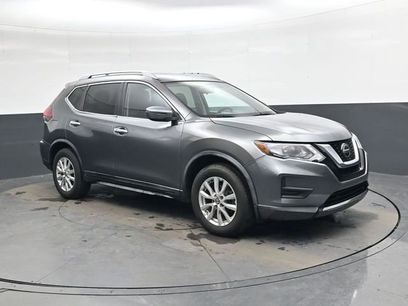 Used 2018 Nissan Rogue SV