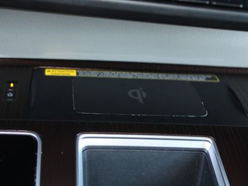 Used 2023 Toyota Sienna XLE w/ XLE Plus Package FWD image 26