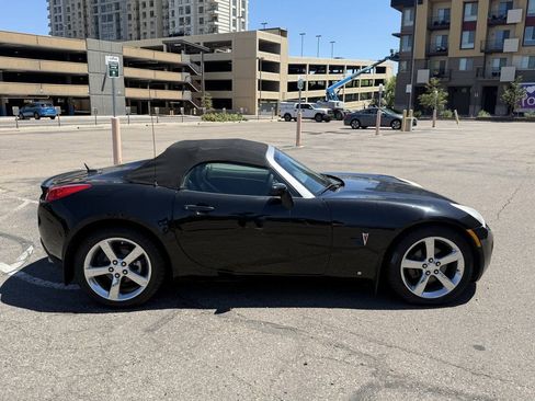 Used 2007 Pontiac Solstice GXP w/ Premium Package RWD image 14