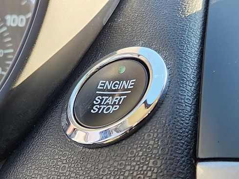 Used 2022 Ford EcoSport SE w/ SE Convenience Package image 23